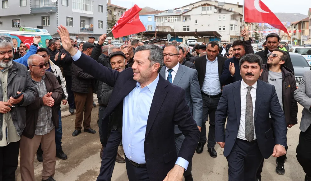 Kocaispir bir günde 3 ilçeyi gezdi...