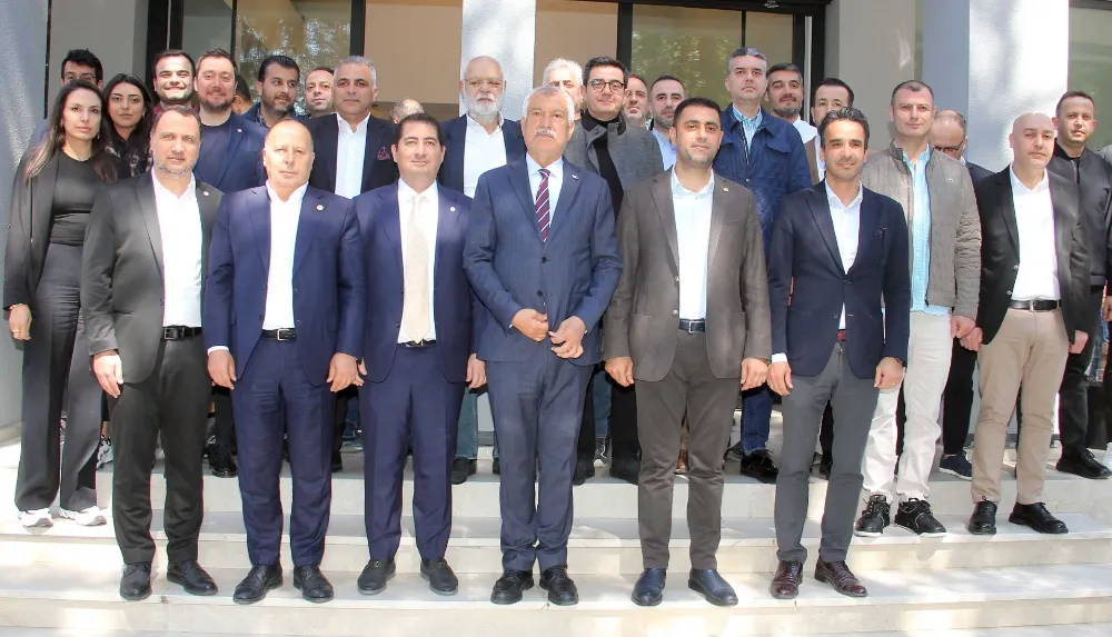 Çukurova GİAD CHP adaylarını konuk etti 
