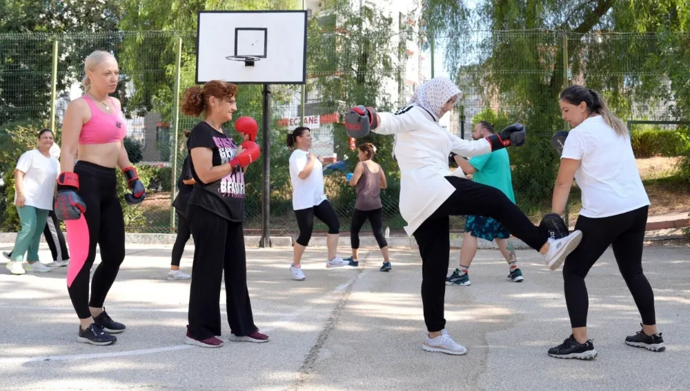  Çukurovalı kadınlar  güne sporla başlıyor...