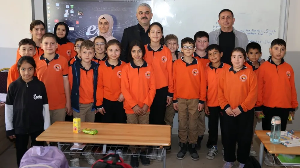 Başkan Avan, sınıf Başkanı öğrencinin sözünü yerine getirdi…