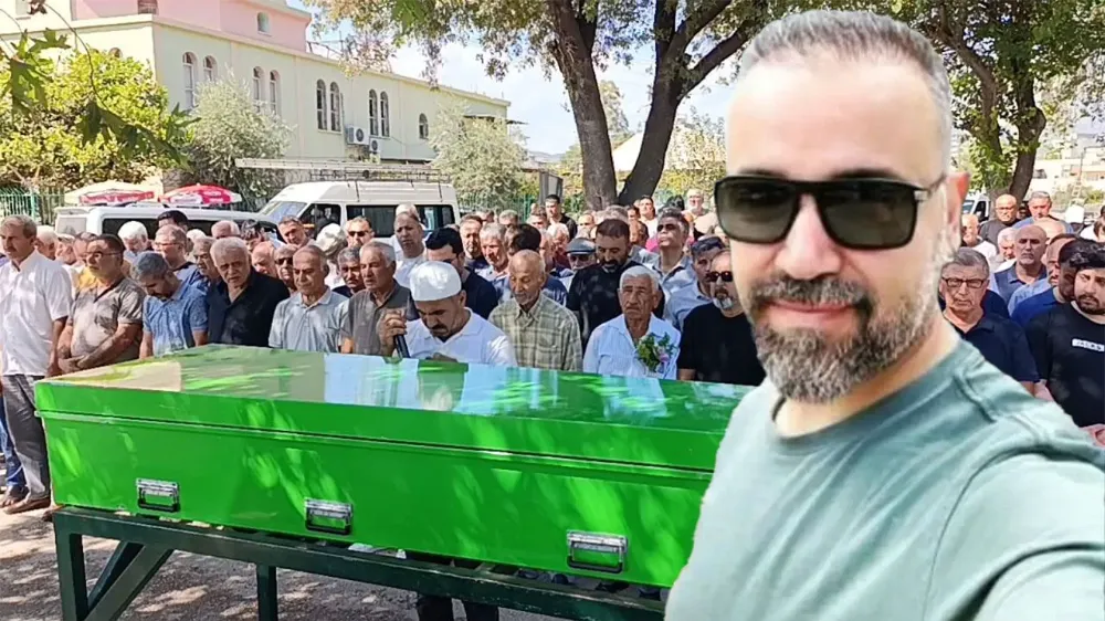 Trafik kazasında hayatını kaybeden doktor memleketi Kozan’da son yolculuğuna uğurlandı