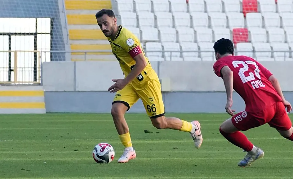 Adana 01 deplasman da ikinci yarı güldü: 3-1