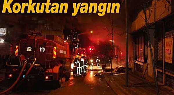 Adana’da 3 katlı hırdavat dükkanı tamamen yandı...