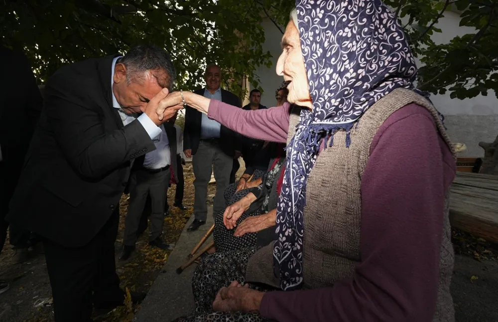 Güngör Geçer Karaisalı’da halkla buluştu