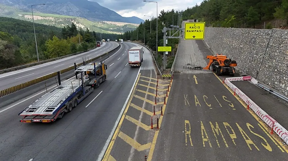  Adana-Pozantı Otoyoluna ödül...