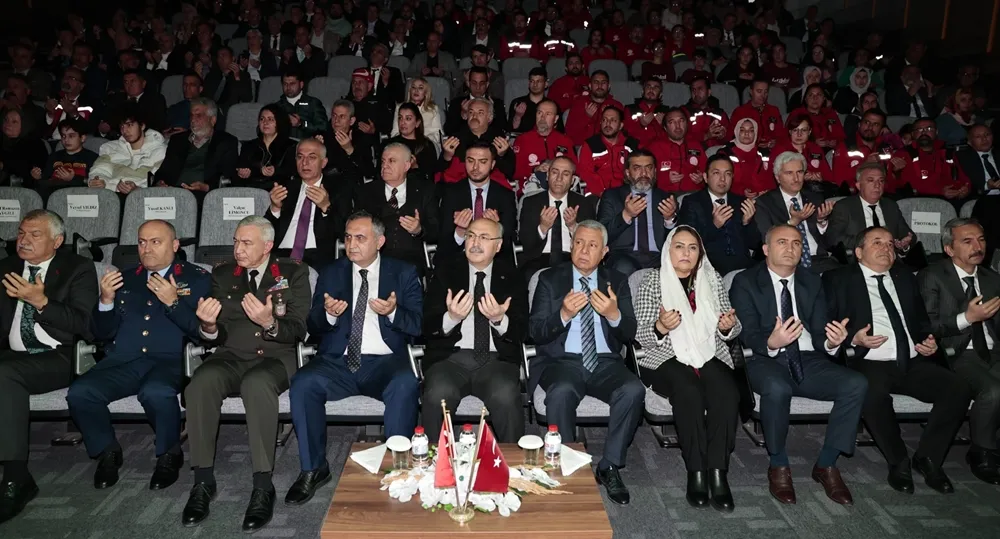Köşger, “Deprem bizdeki bazı hususiyetleri ortaya çıkardı”