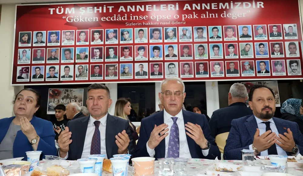 “Şehitlerimizin aileleri başımızın tacıdırlar”