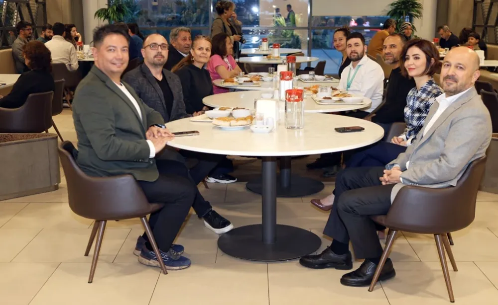 Halil Nacar nöbetçi  personeller ile iftar açtı
