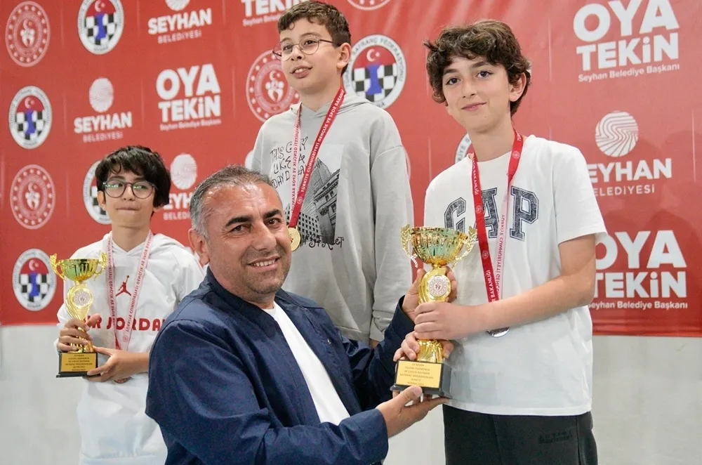 Seyhan’da hamleler “23 Nisan” için yapıldı