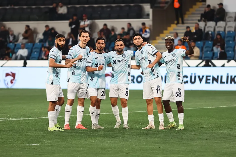 Adana Demirspor zorlu maçta Başakşehir