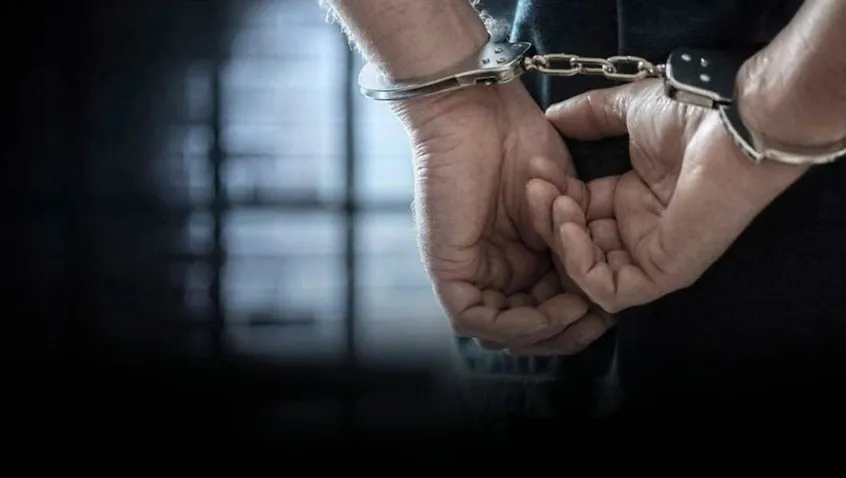 Saldırıya gideceklerdi, silahlarla yakalanıp tutuklandılar