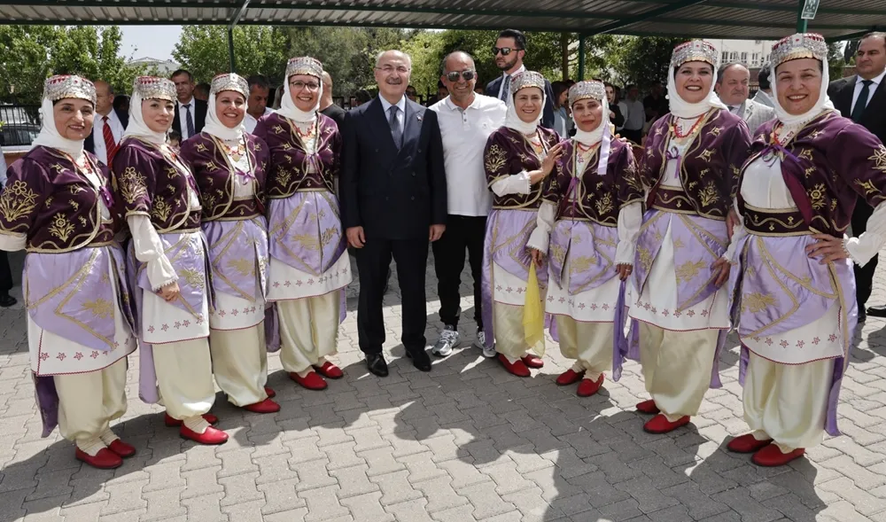 “Bu ülkeye sahip çıkmak, aileye sahip çıkmakla mümkündür”