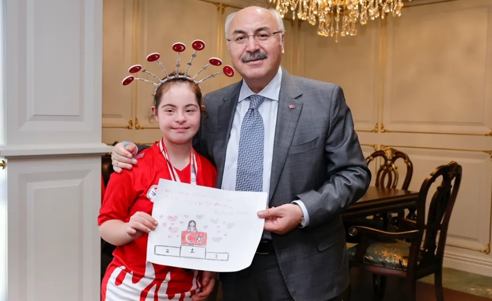 Avrupa ikincisi Selin naz Özcan’dan Vali Köşger’e ziyaret