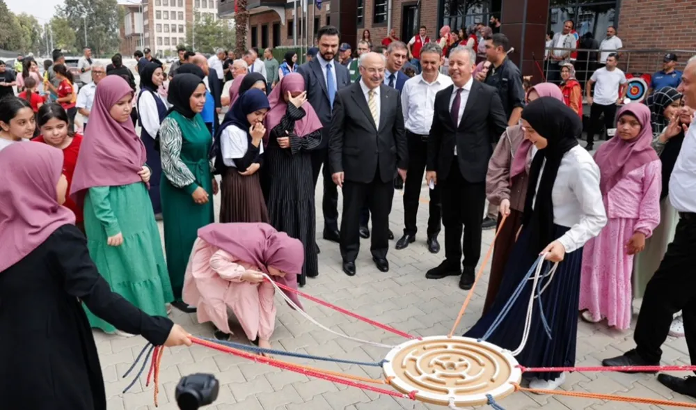 “Çocuklarımızın hayata eşit başlaması için tüm imkanlarımızı seferber ediyoruz”