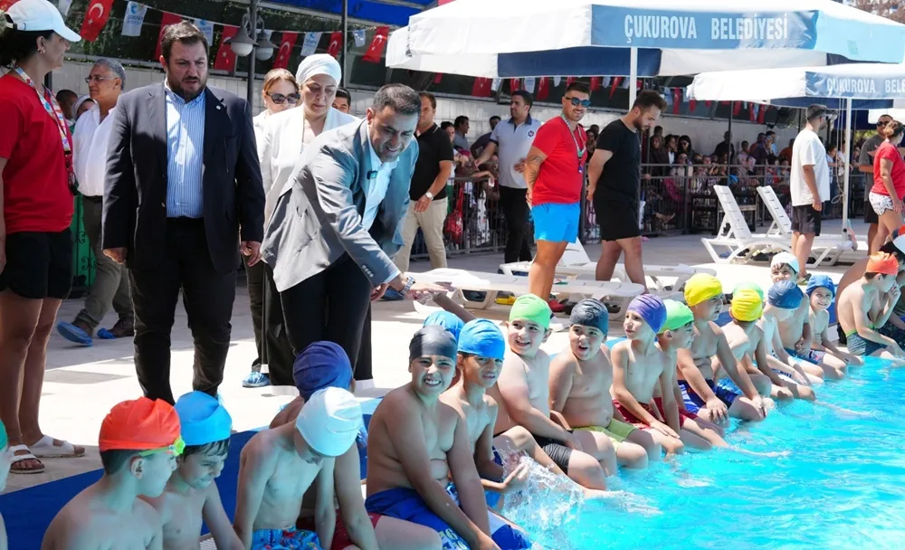 Çukurova’da havuzlar çocuklarla şenlendi...