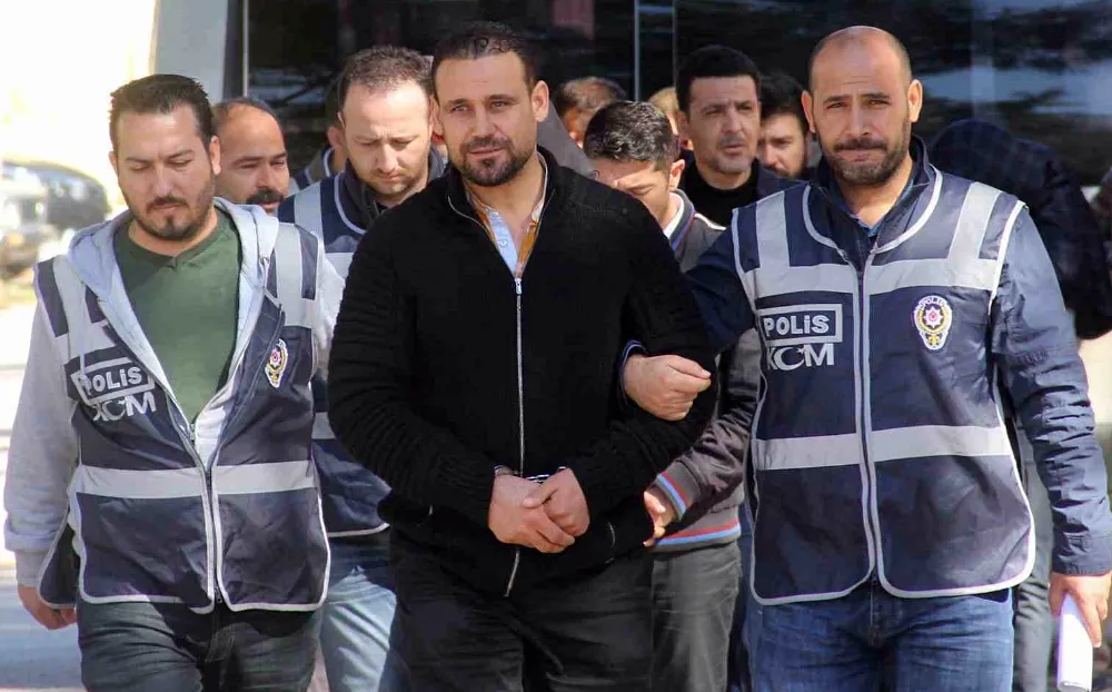 Sahte diploma çetesi lideri Ziya Kadiroğlu
