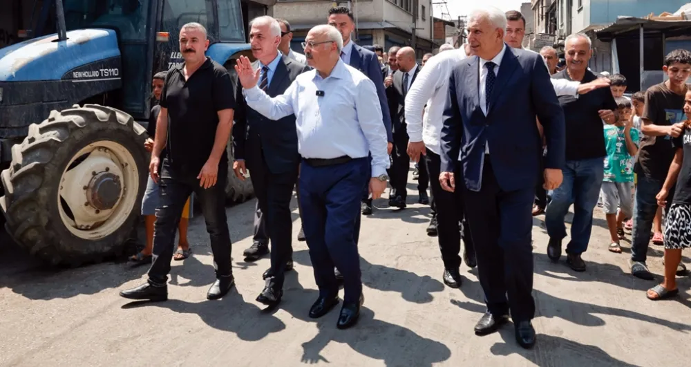 Vali Köşger Yüreğir’de esnaf ve vatandaşlarımızla buluştu