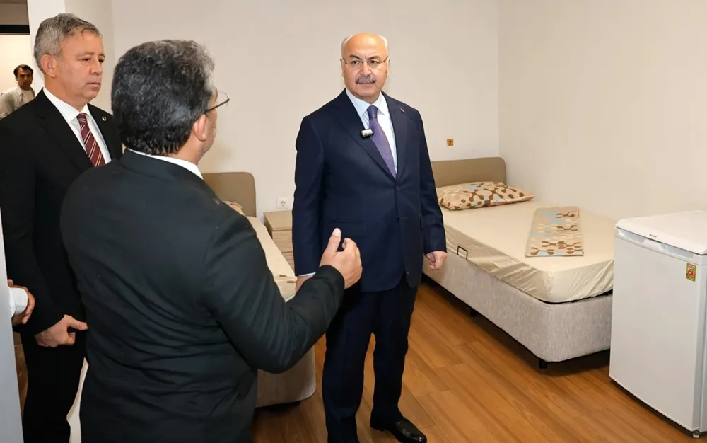Adana’ya 1 milyar 190 milyon liralık yurt yatırımı