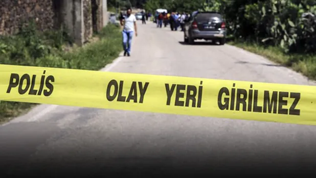 Adana’da yol kenarında ceset bulundu