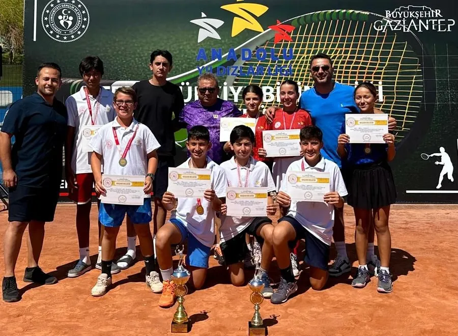  Taş: Tenis’te Adana  Türkiye Şampiyonu oldu