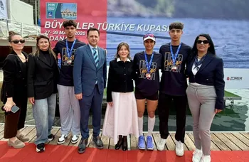 İstanbul Lider Koleji, Büyükler Türkiye Kupası Kürek Yarışları’ndan 3 madalya ile döndü