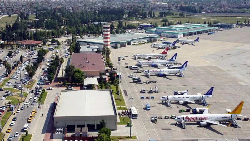 “Adana Havalimanı’nı gözden çıkaranlar tarihi hatanın altında kalır”