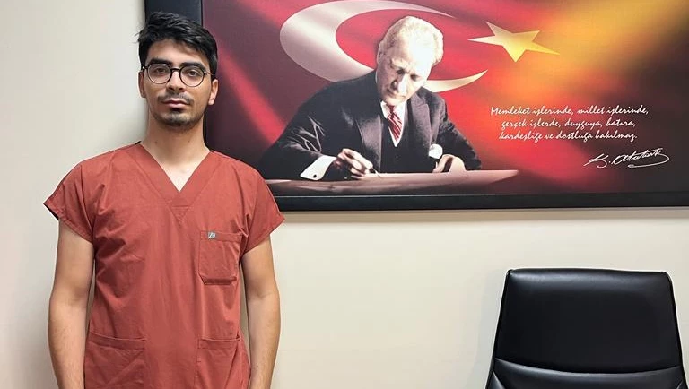 Azmin zaferi!