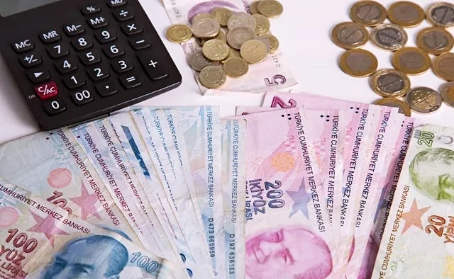 Kredi faiz oranları tarihi zirveye yaklaştı! Para bulamayan ev almaktan vazgeçti…