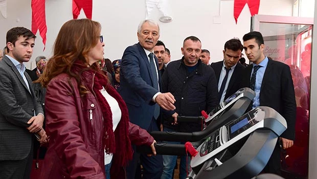Büyükşehir’den Sarıçam’da kadınlara özel hizmet