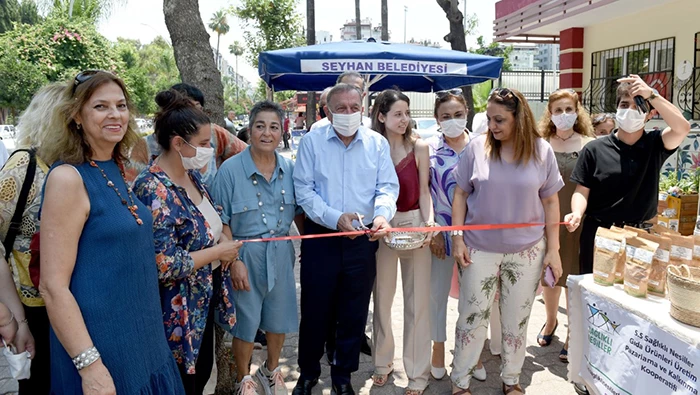 Seyhanlı kadınlar hem üretiyor hem satıyor...