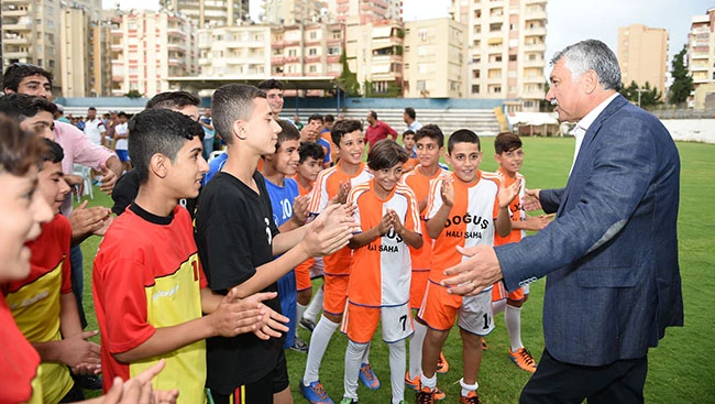 28 Amatör Takıma Başkan Karalar’dan Destek