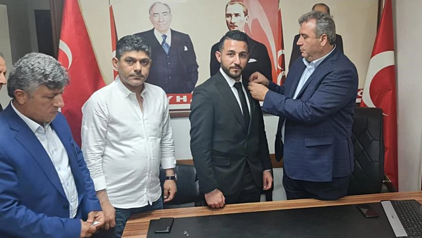 Futbolcu Tekin İncebaldır MHP’ye katıldı!