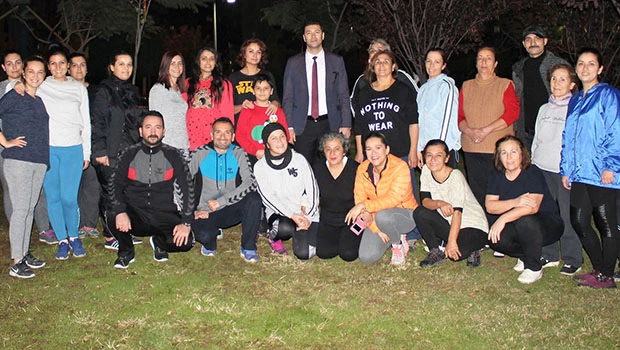 Adana’nın parklarında sabah-akşam spor