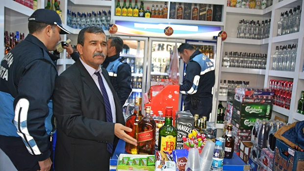 Kozan Zabıtası Yılbaşı Denetimlerini Sıklaştırdı