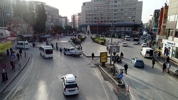 ‘Tek yön’ trafik düğümünü çözdü!