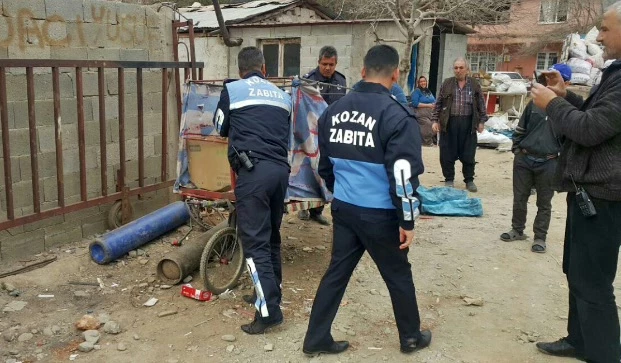Kozan Zabıtası Hırsızları Yakaladı...