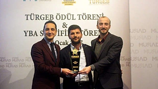 Genç işadamları ödüllerini aldı...